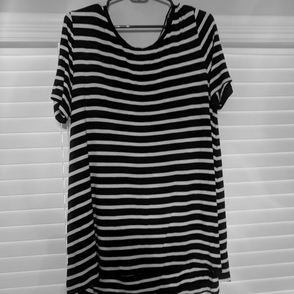 Short Sleeve Tee w/ Lace Back